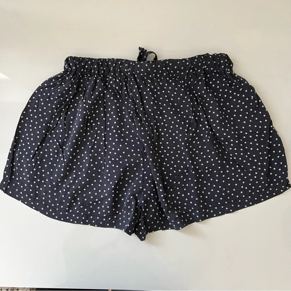 Brandy Melville Polka Dot Shorts - Picture 2 of 6